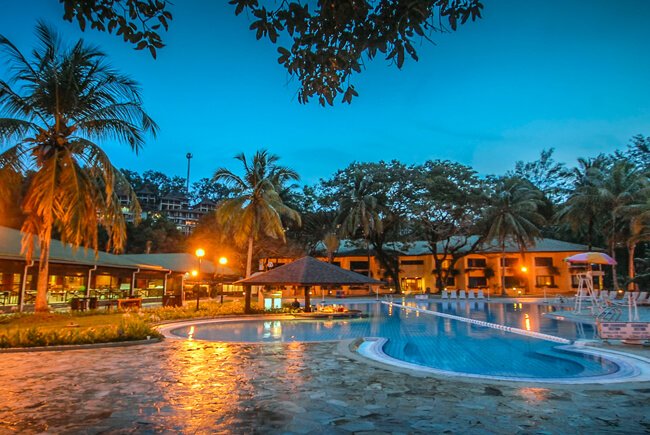 Planning A Getaway For Upcoming School Holiday Damai Beach Resort Browse Cities